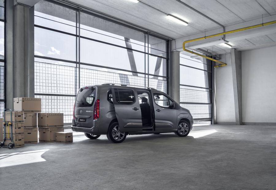  Toyota ProAce City Verso Long 2019 года  (EU) (фото 28 из 34)